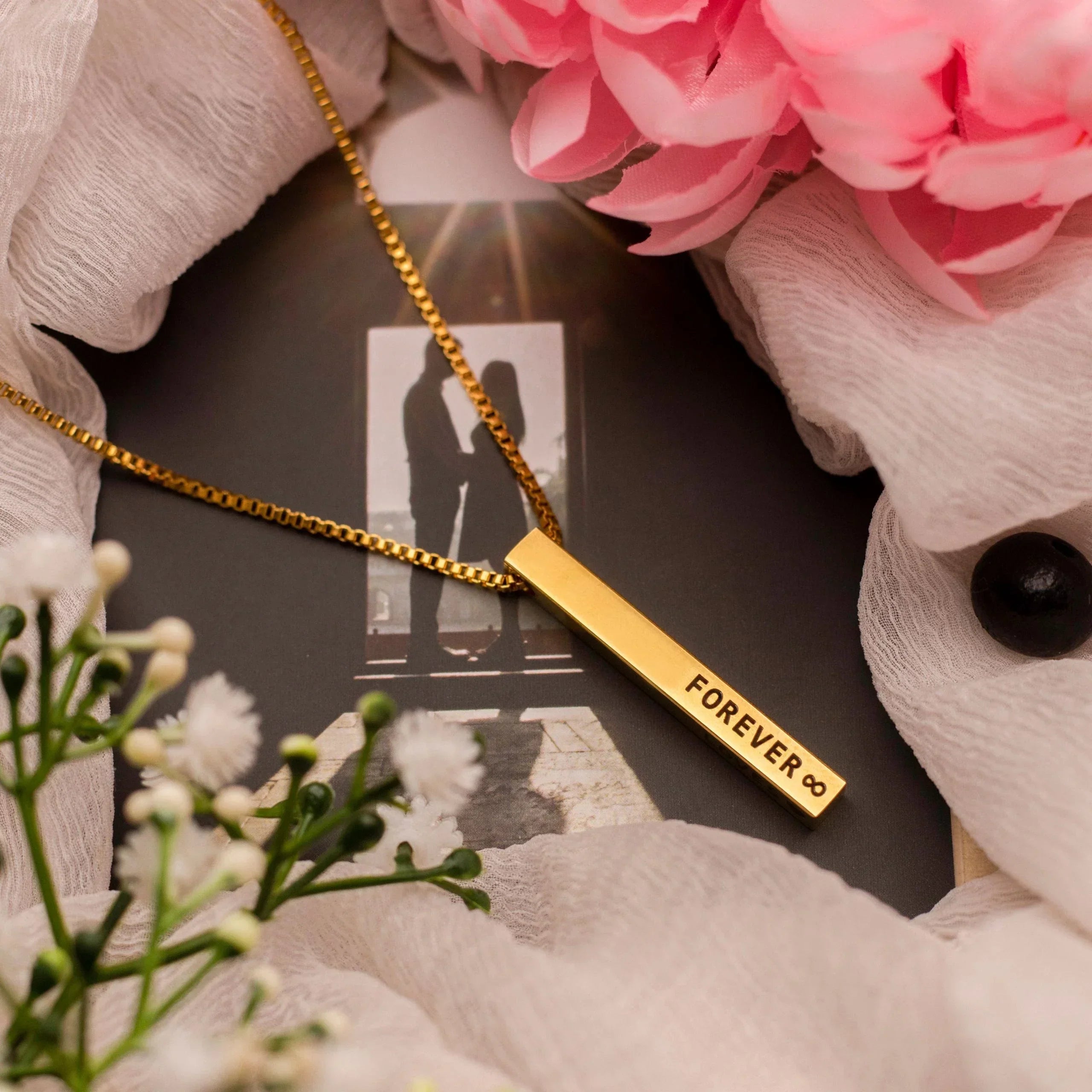 3D Engraved Bar Necklace – Personalized Stylish Pendant